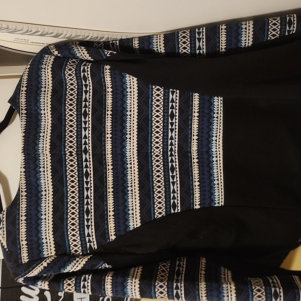 Striped Patterned Jacket - Picture 4 of 5